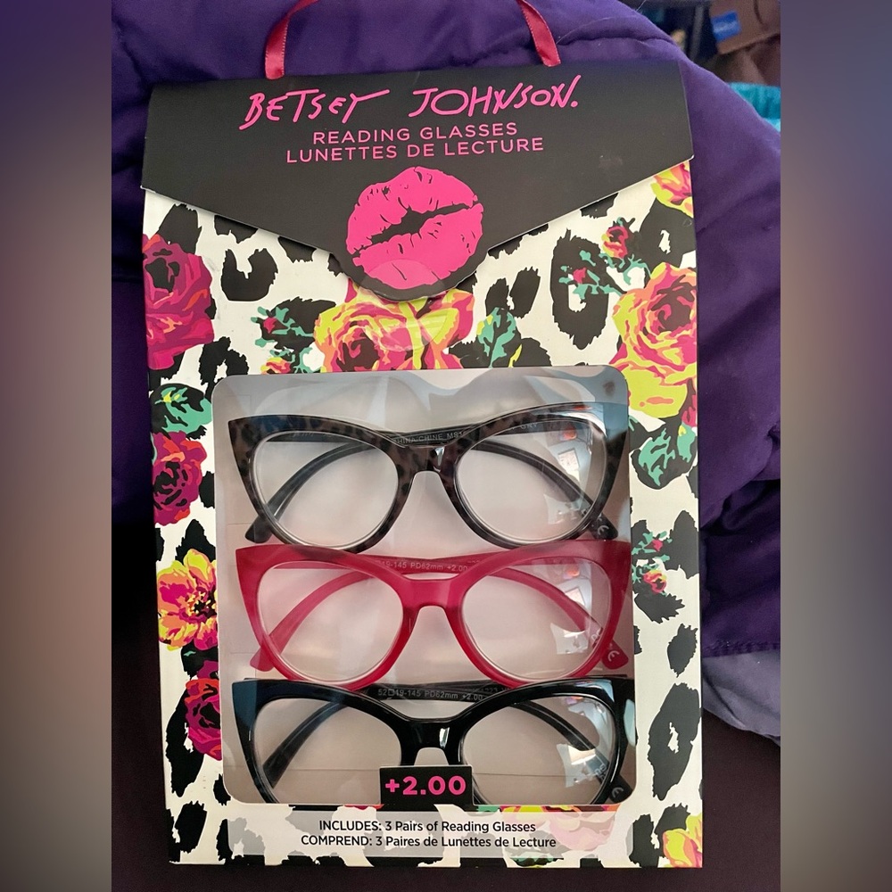 Betsey Johnson 3 Pack Floral Cat Eye Reading Glasses, +2.00 Magnification. NWT.
